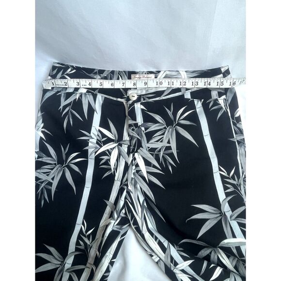 Tommy Bahama Stretch Tropical Black Capri Pants Size 8 Vacation Beachy Mom Core - Picture 8 of 11